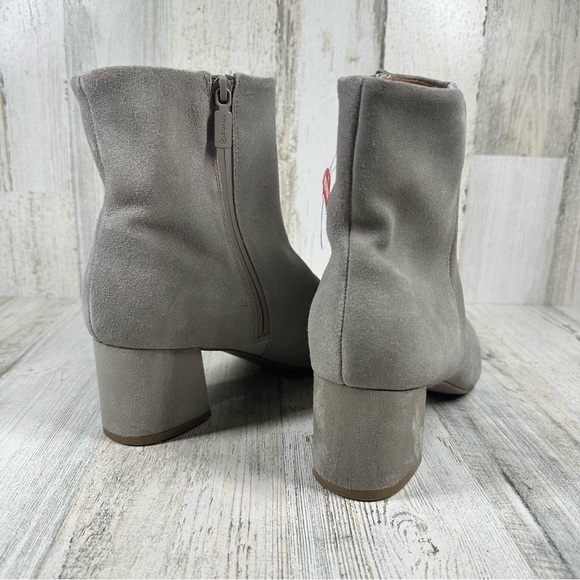 New Blondo Etana Waterproof Block Heel Round Toe Suede Bootie in Gray #323 - Picture 8 of 12